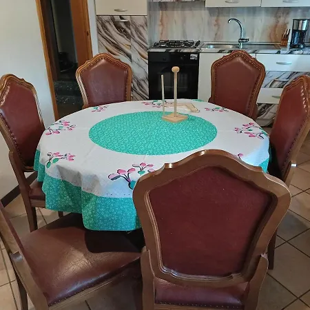 Hala's House Lejlighed Castelletto sopra Ticino